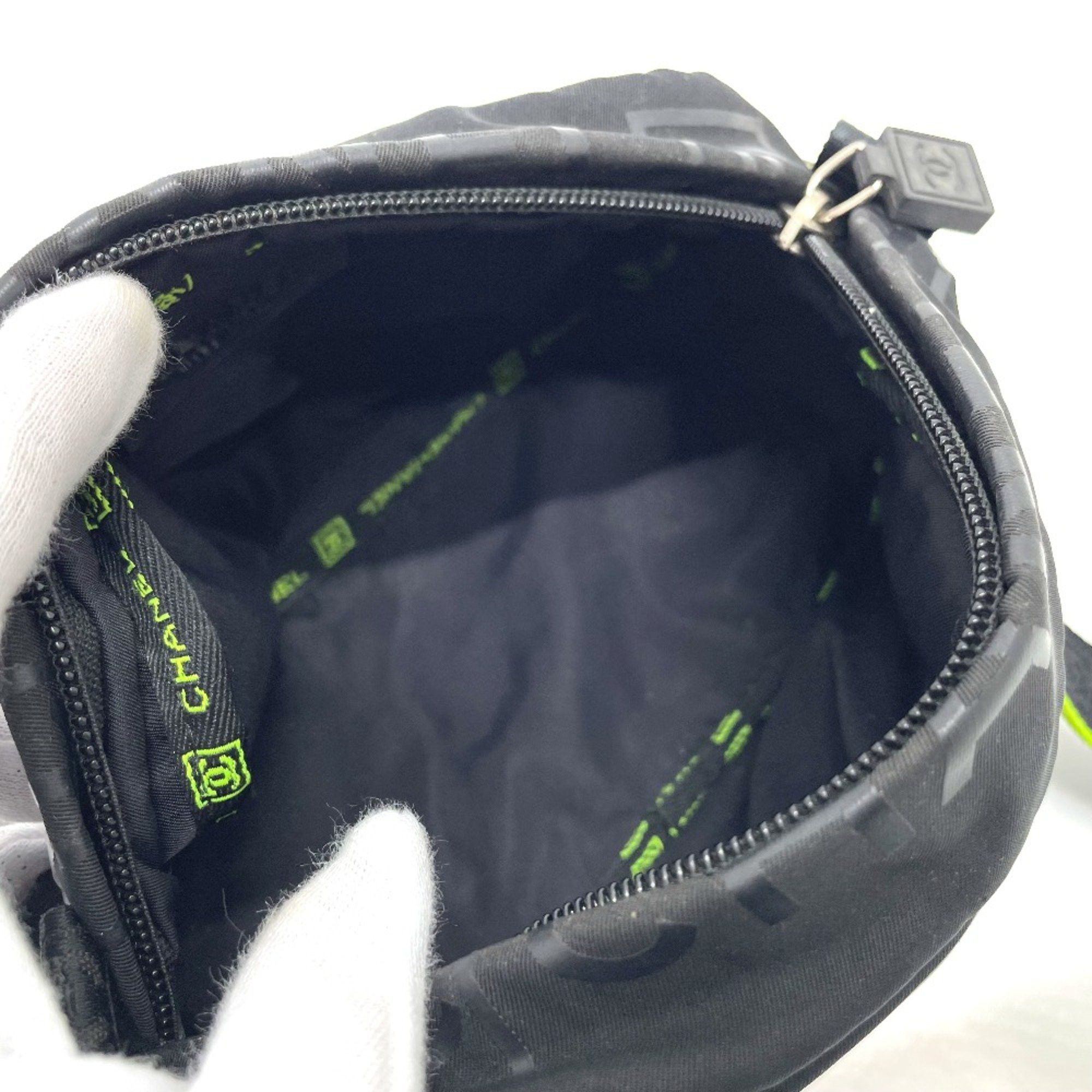 Chanel Chanel Sport line clutch Size ONE SIZE - 5 Thumbnail