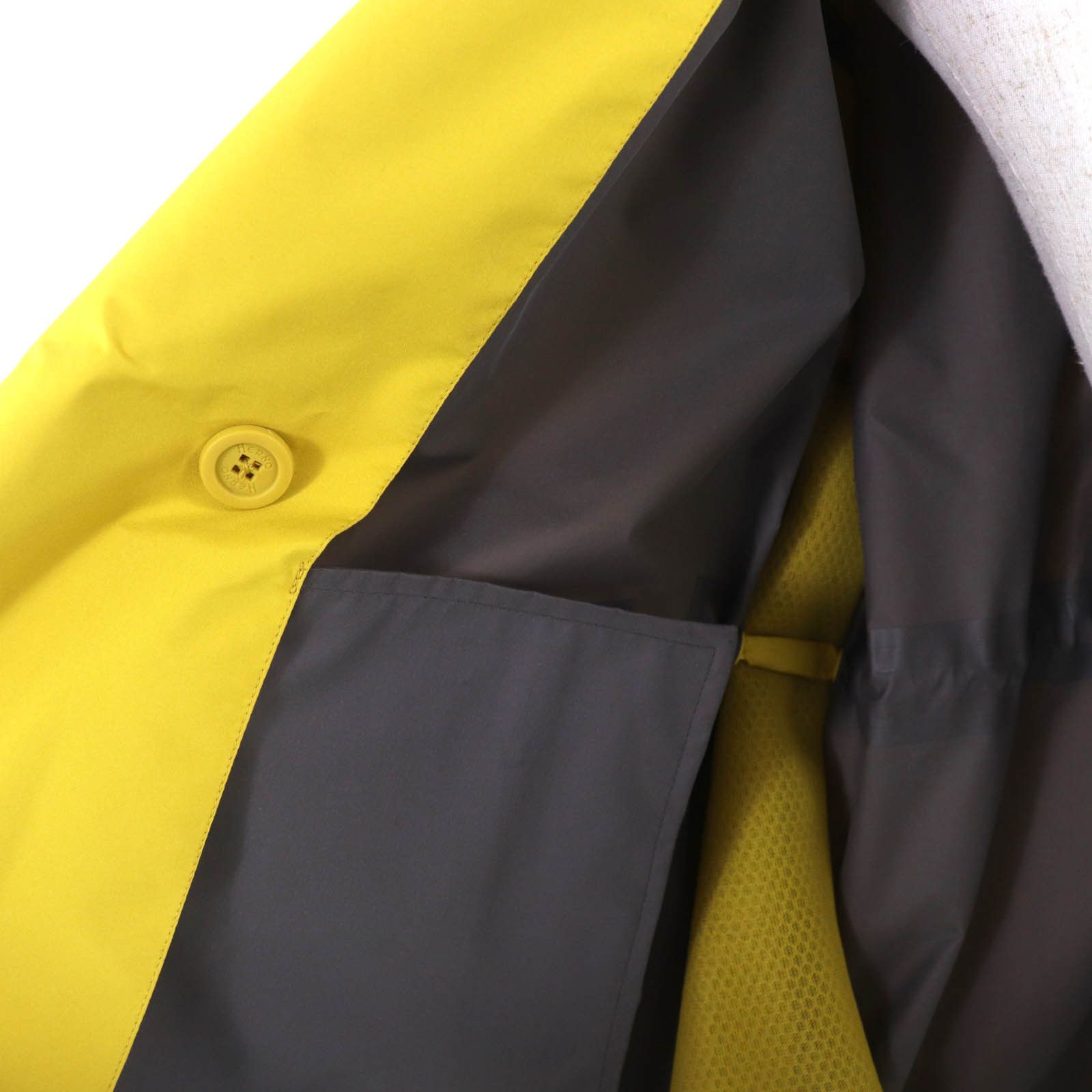 Other Other Herno GORE-TEX Nylon Jacket Others Outerwear GA007DL DUTY FREE for USA Size ONE SIZE - 5 Thumbnail