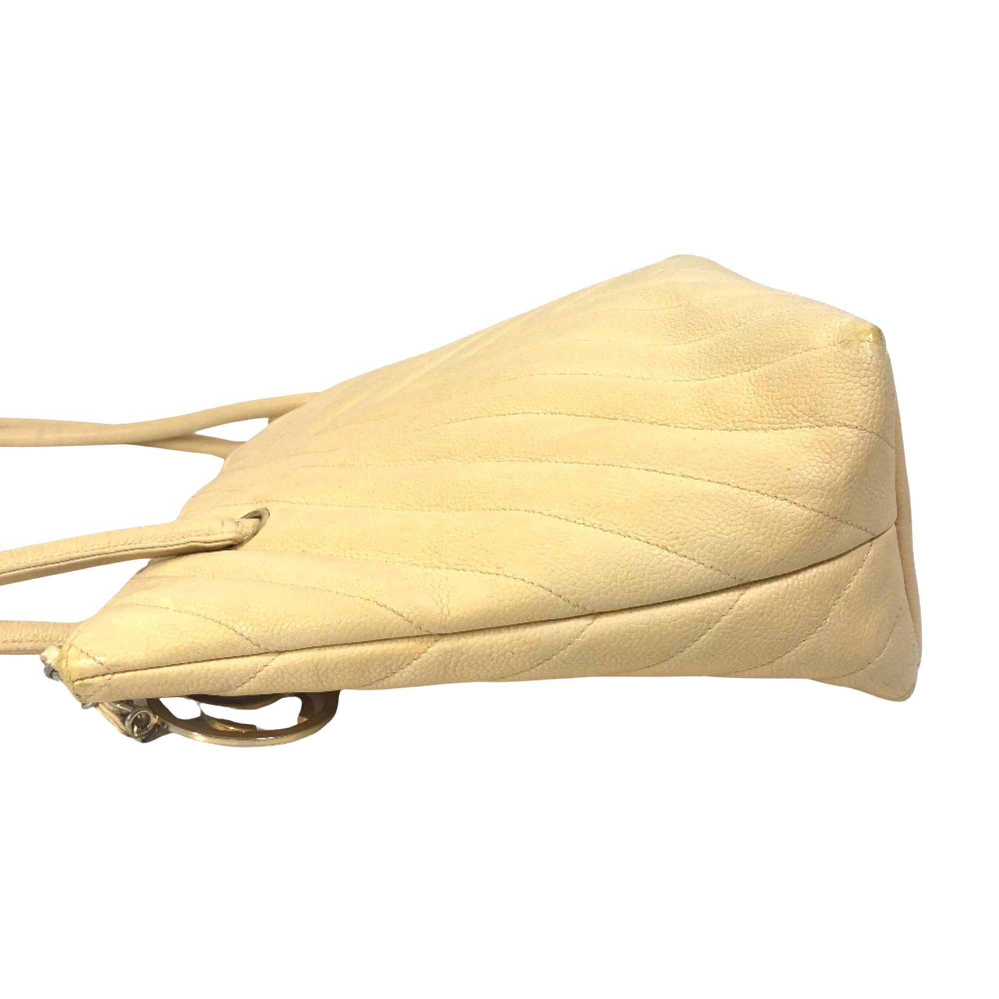 Chanel Chanel Wild stitch shoulder Size ONE SIZE - 2 Thumbnail