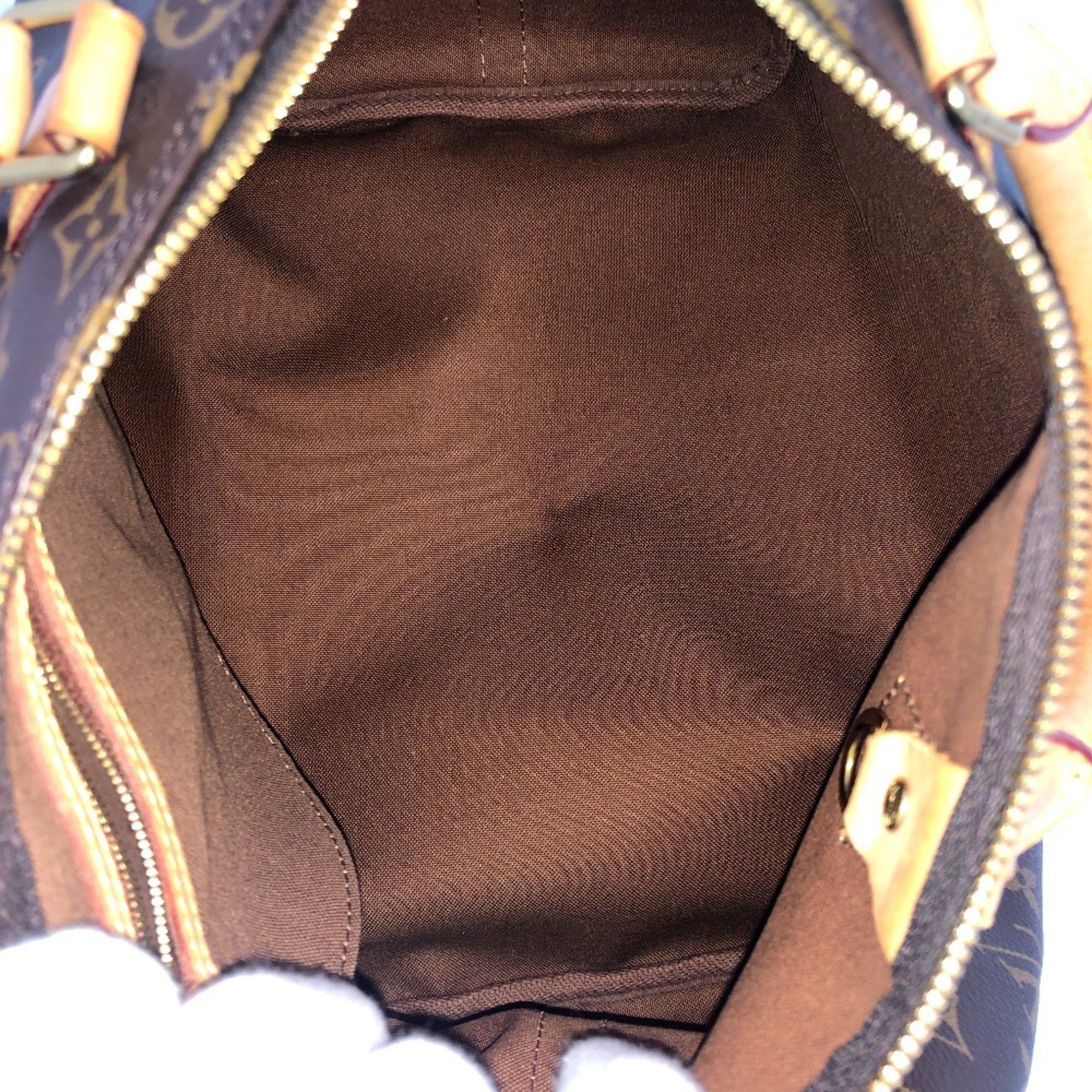 Louis Vuitton Louis Vuitton travel Size ONE SIZE - 10 Thumbnail