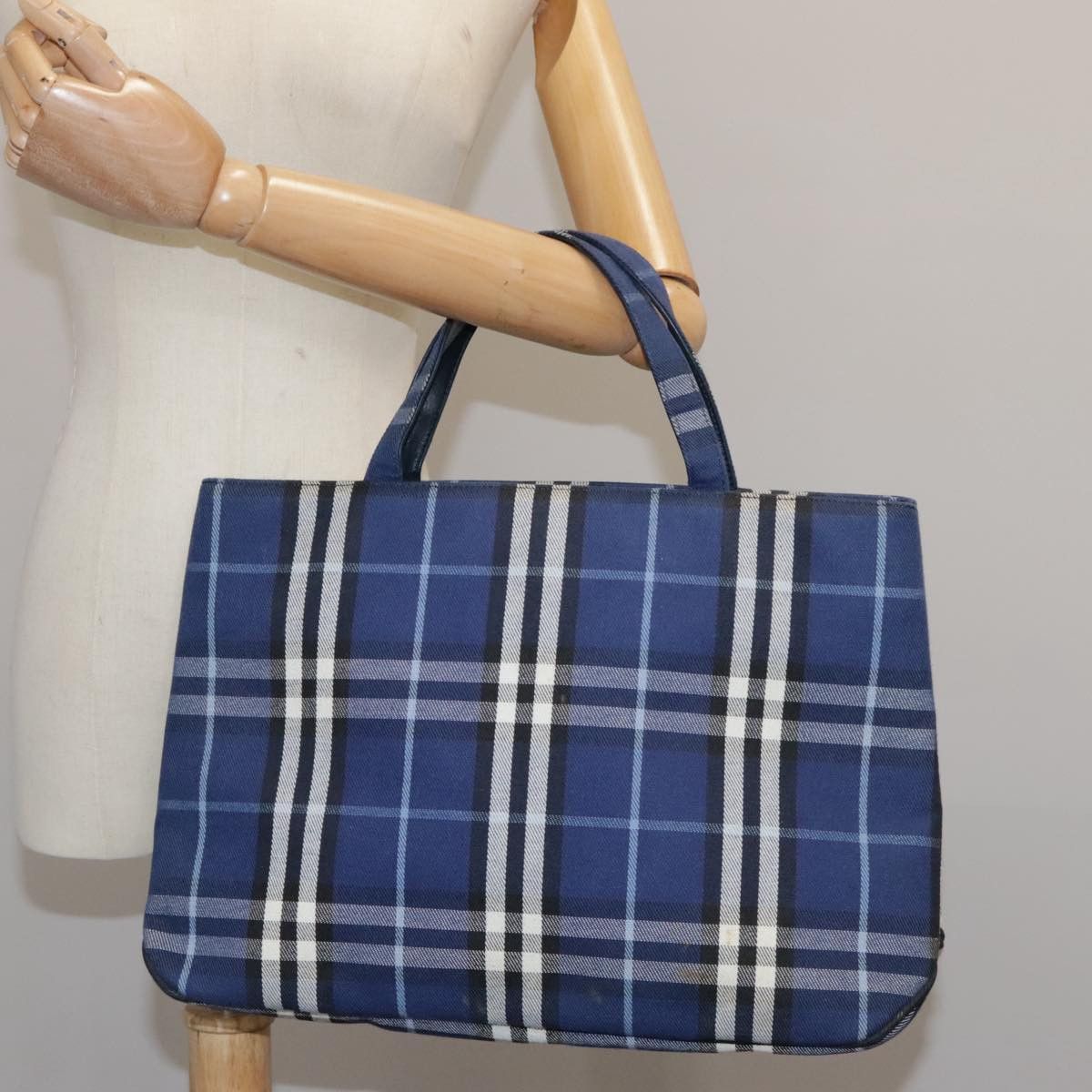 Burberry Burberry Nova Check handbag Size ONE SIZE - 14 Thumbnail