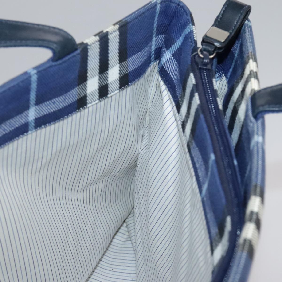 Burberry Burberry Nova Check handbag Size ONE SIZE - 22 Thumbnail