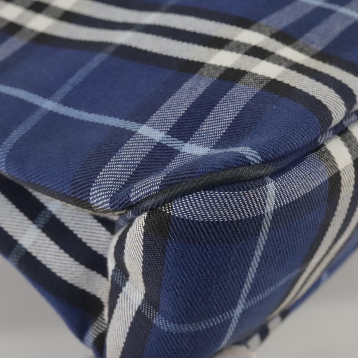 Burberry Burberry Nova Check handbag Size ONE SIZE - 9 Thumbnail