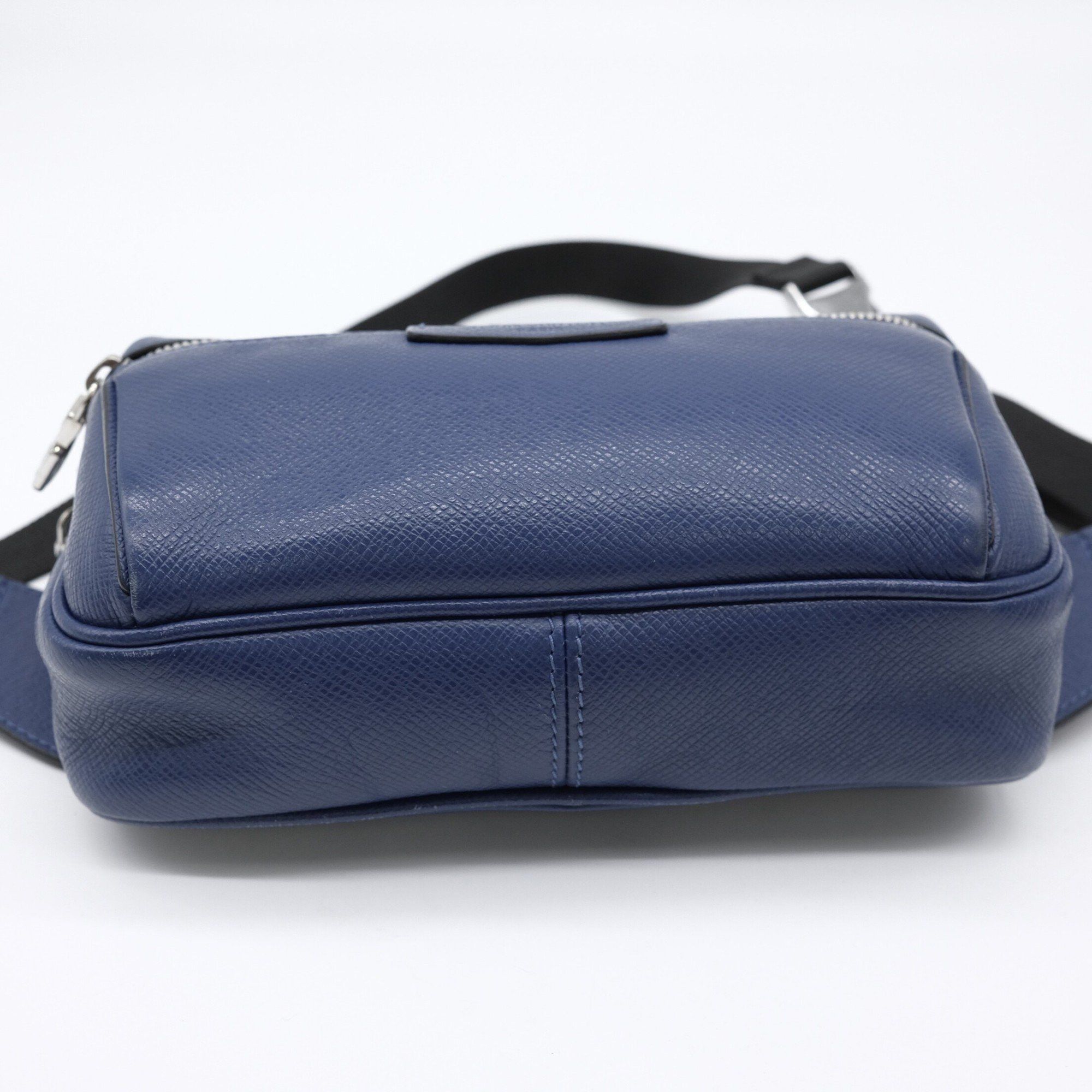 Louis Vuitton Louis Vuitton Bum Bag / Sac Ceinture clutch Size ONE SIZE - 6 Thumbnail