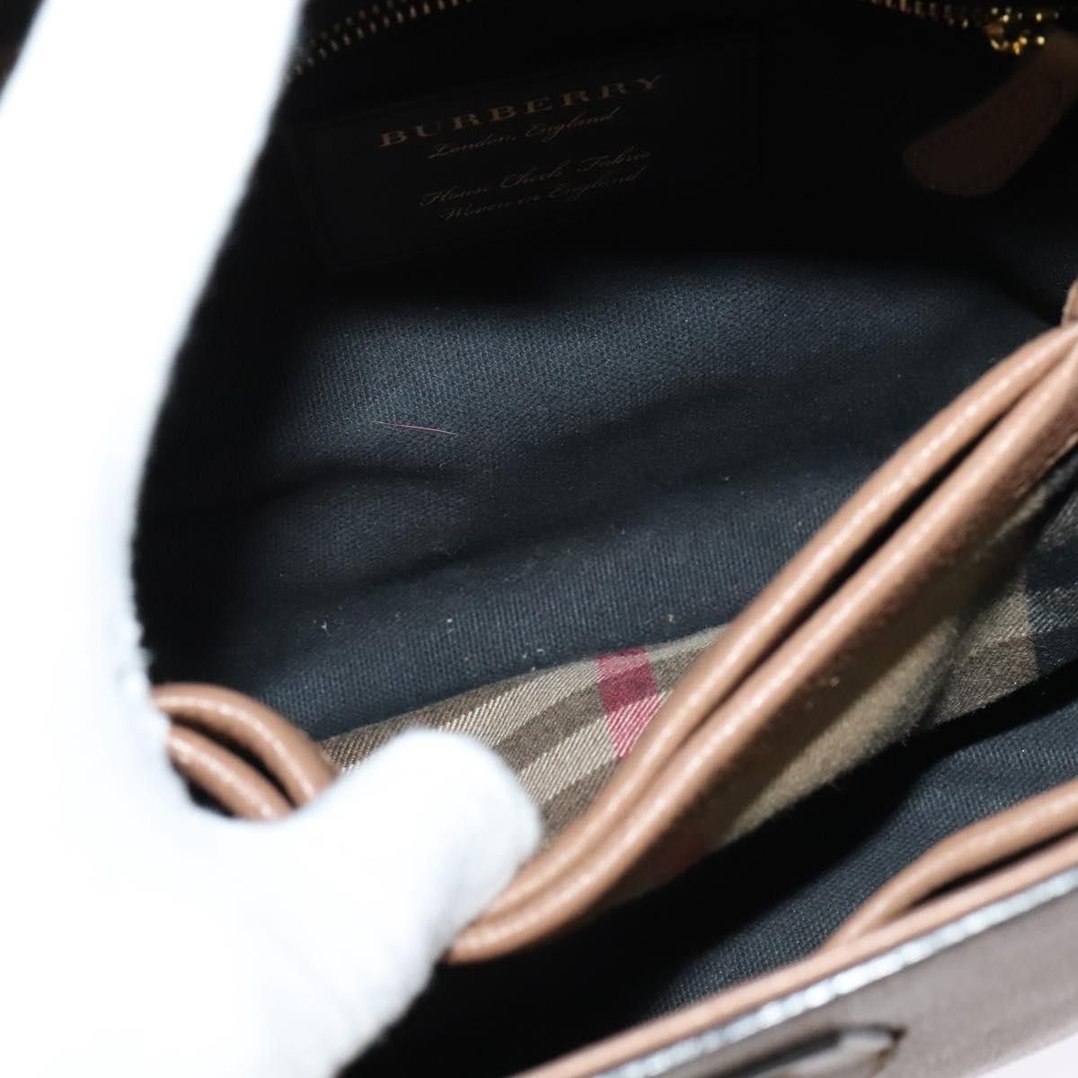 Burberry Burberry handbag Size ONE SIZE - 22 Thumbnail