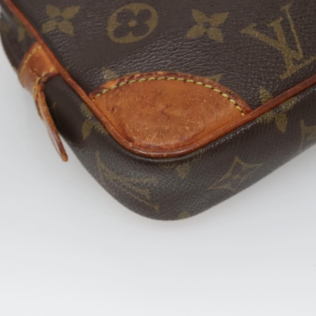 Louis Vuitton Louis Vuitton Marly Dragonne clutch Size ONE SIZE - 9 Thumbnail