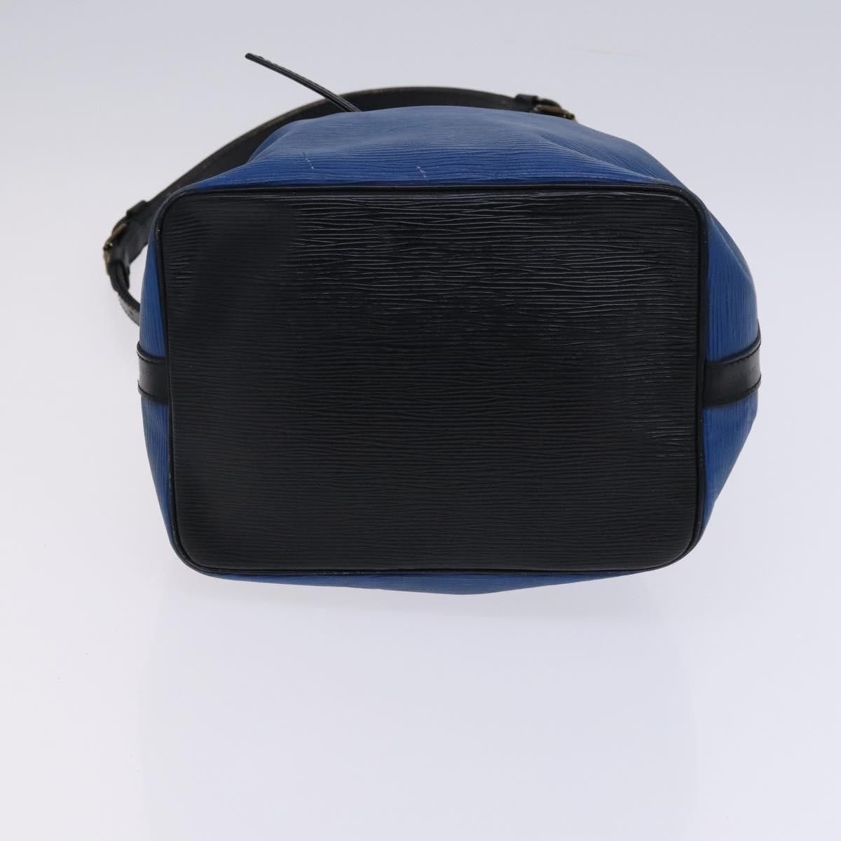 Louis Vuitton Louis Vuitton Petit Noé shoulder Size ONE SIZE - 6 Thumbnail