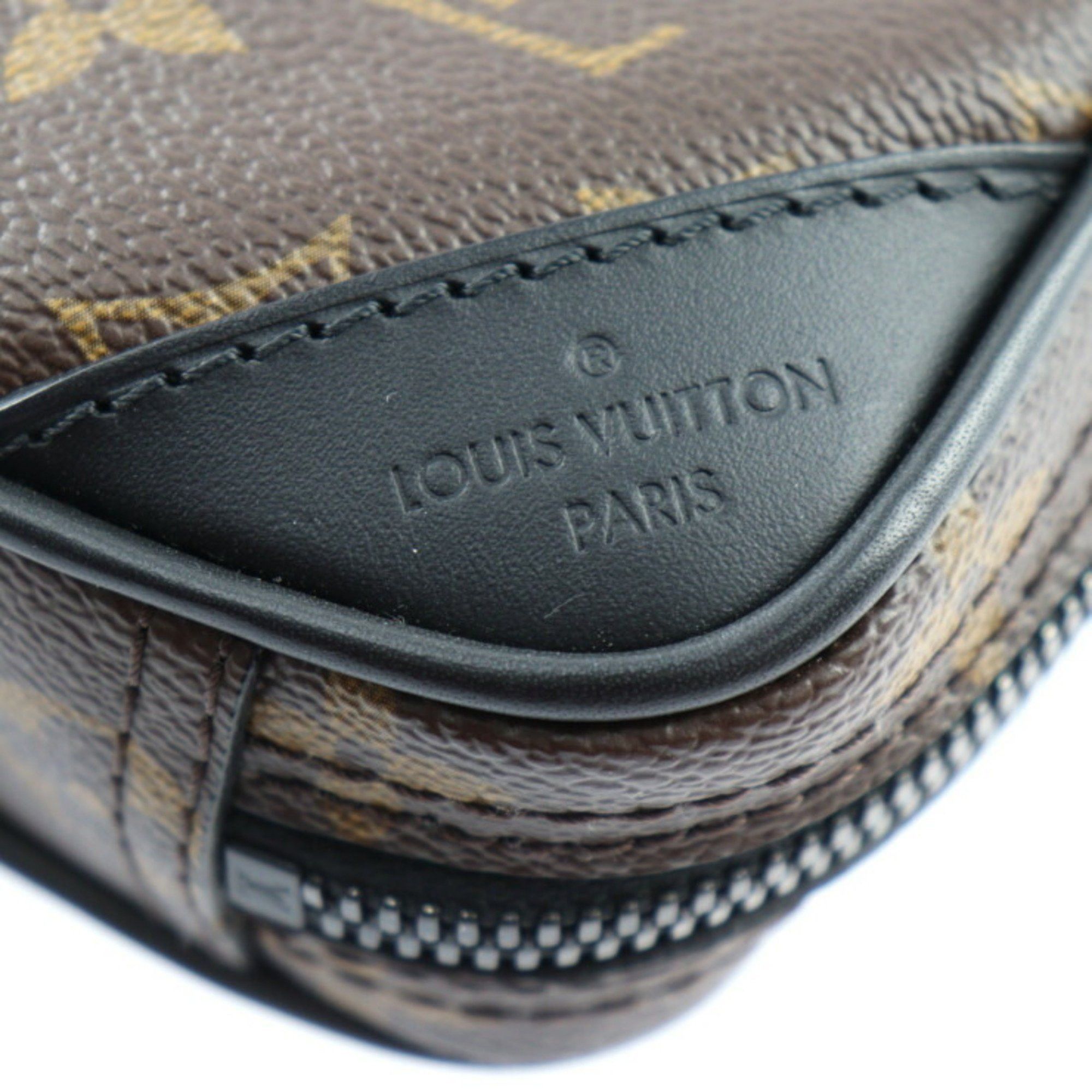 Louis Vuitton Louis Vuitton Utility shoulder Size ONE SIZE - 8 Thumbnail
