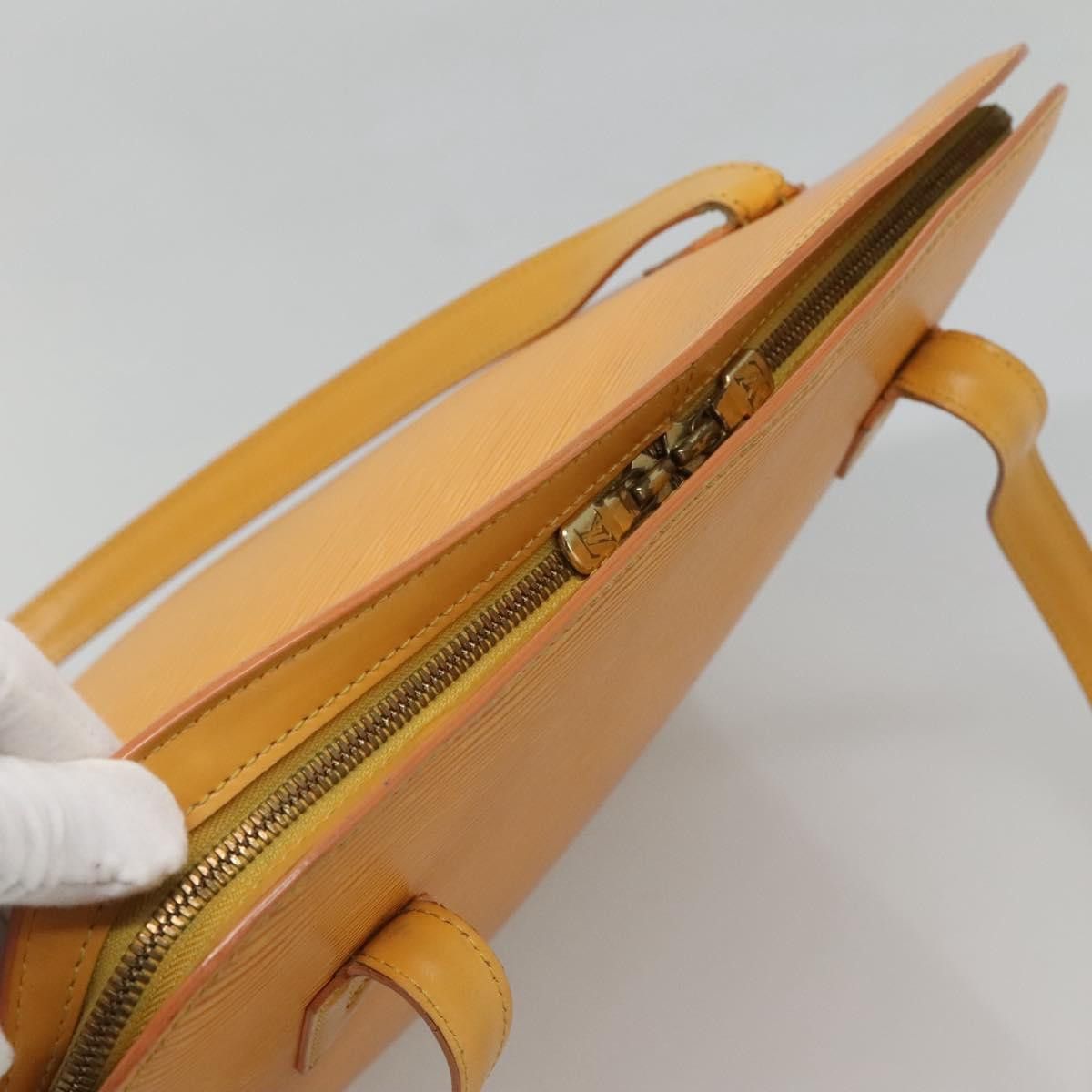 Louis Vuitton Louis Vuitton Lussac shoulder Size ONE SIZE - 20 Thumbnail