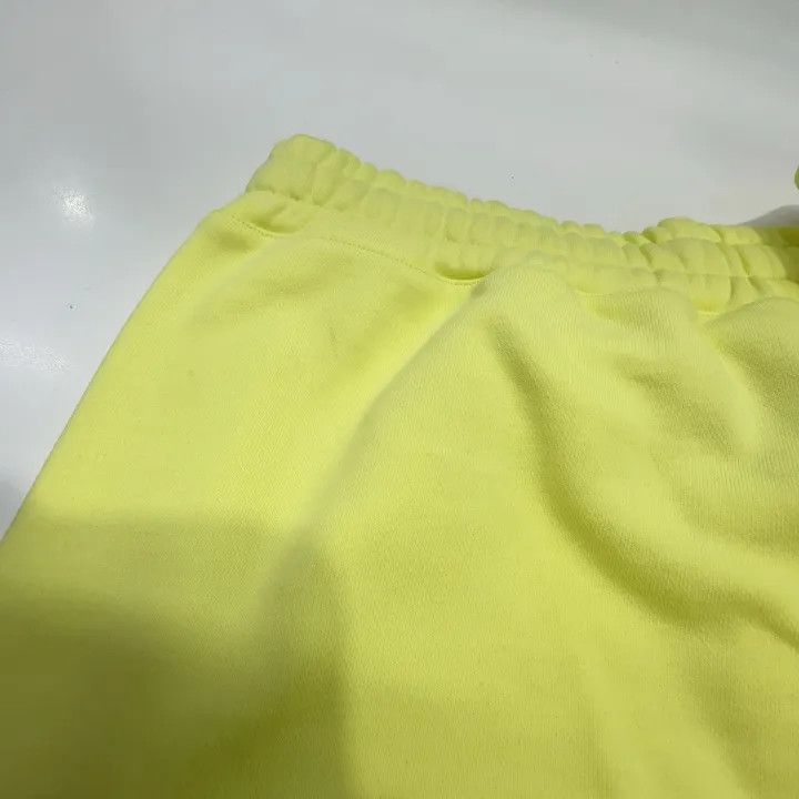 Kenzo KENZO SS22 Yellow Logo Print Casual Shorts 0079 Size US 27 - 8 Thumbnail
