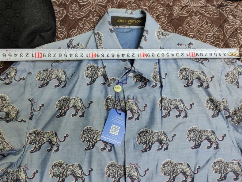 Louis Vuitton LV Blue Lion Print Long Sleeve Shirt Size US M / EU 48-50 / 2 - 7 Thumbnail