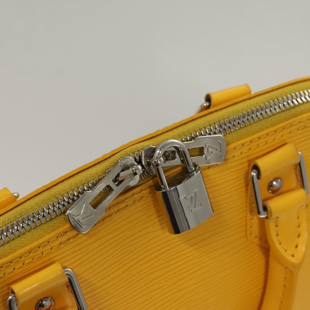 Louis Vuitton Louis Vuitton Alma handbag Size ONE SIZE - 10 Thumbnail