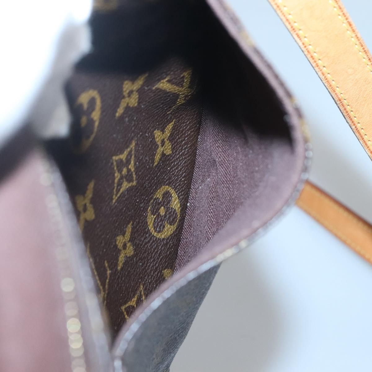 Louis Vuitton Louis Vuitton Menilmontant shoulder Size ONE SIZE - 18 Thumbnail