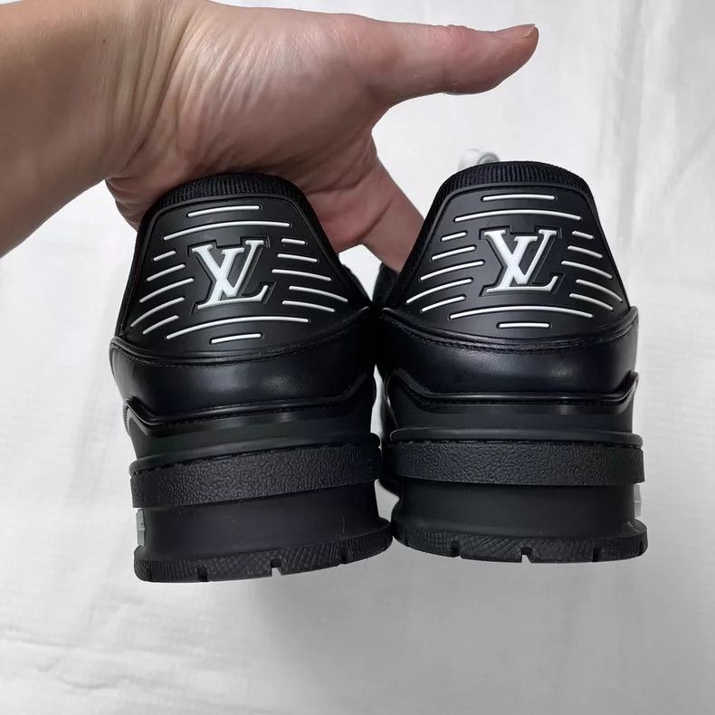 Louis Vuitton louis vuitton black leather sneakers Size US 7.5 / EU 40-41 - 5 Thumbnail