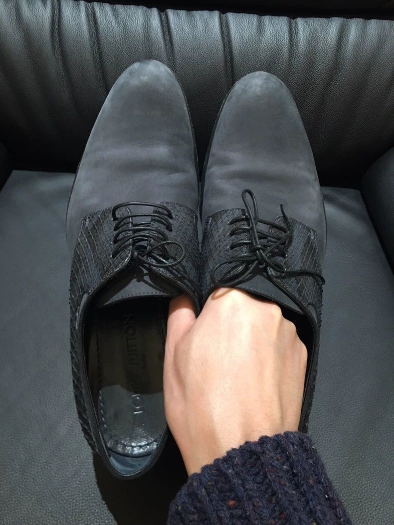 Louis Vuitton lv grey leather lace-up shoes Size US 7 / EU 40 - 3 Thumbnail