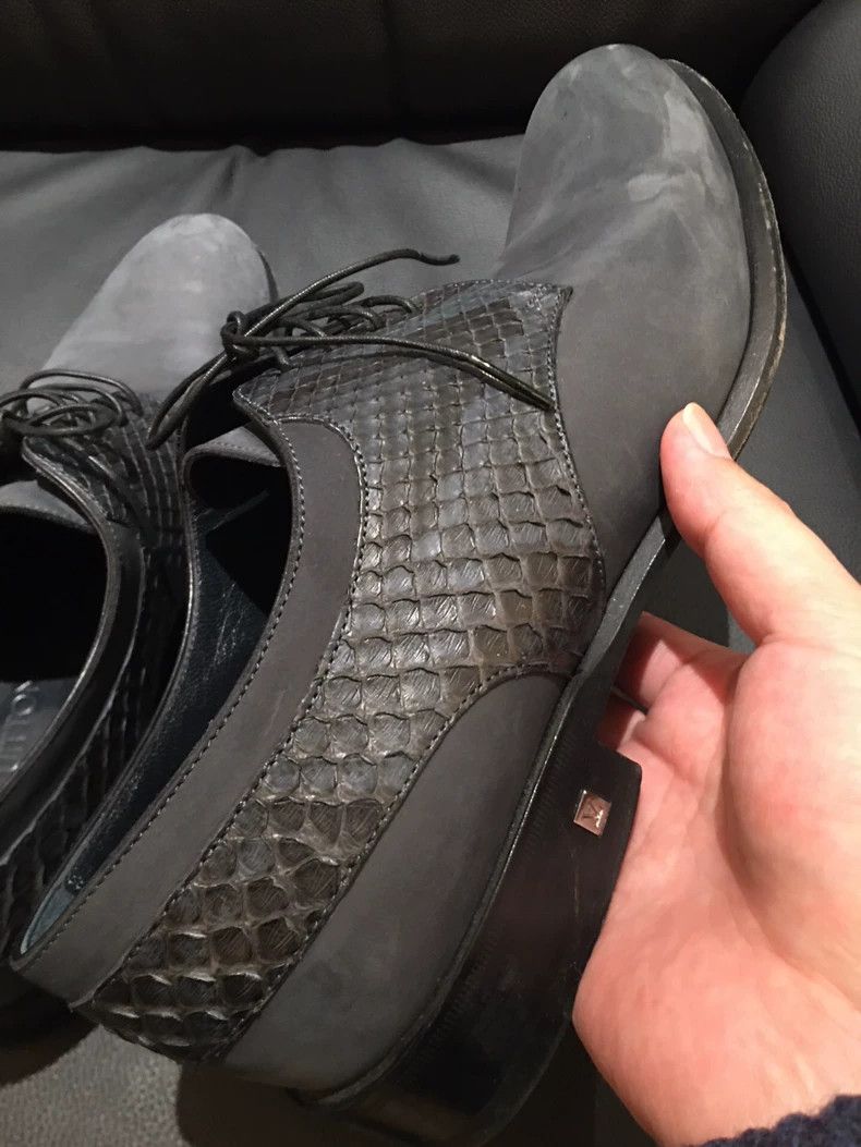 Louis Vuitton lv grey leather lace-up shoes Size US 7 / EU 40 - 5 Thumbnail