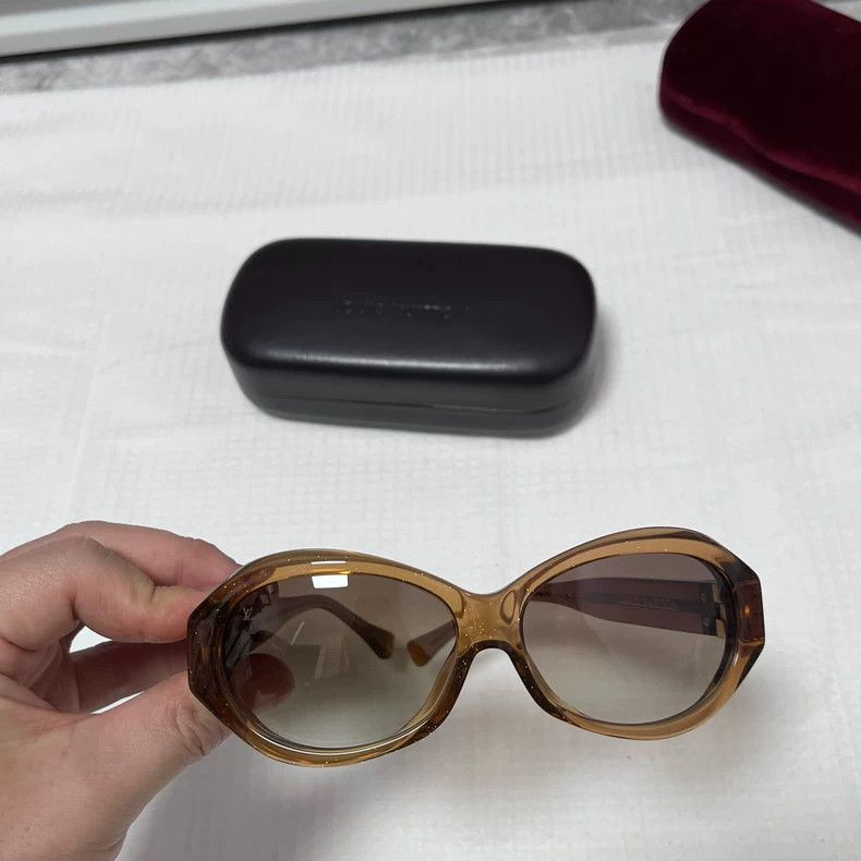 Louis Vuitton louis vuitton sunglasses with case Size ONE SIZE - 6 Thumbnail