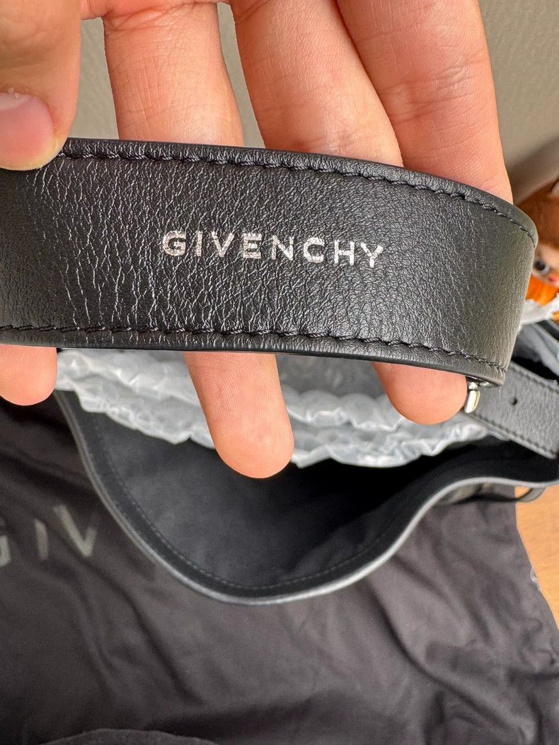 Givenchy Givenchy Black Medium Voyou Shoulder Bag Size ONE SIZE - 6 Thumbnail