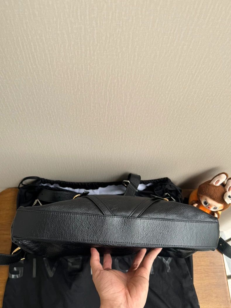 Givenchy Givenchy Black Medium Voyou Shoulder Bag Size ONE SIZE - 3 Thumbnail