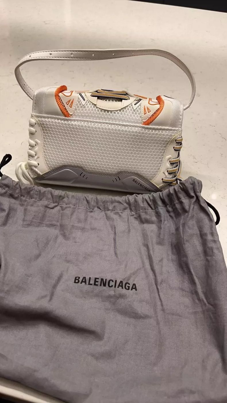 Balenciaga balenciaga sneakers shaped crossbody bag Size ONE SIZE - 4 Thumbnail
