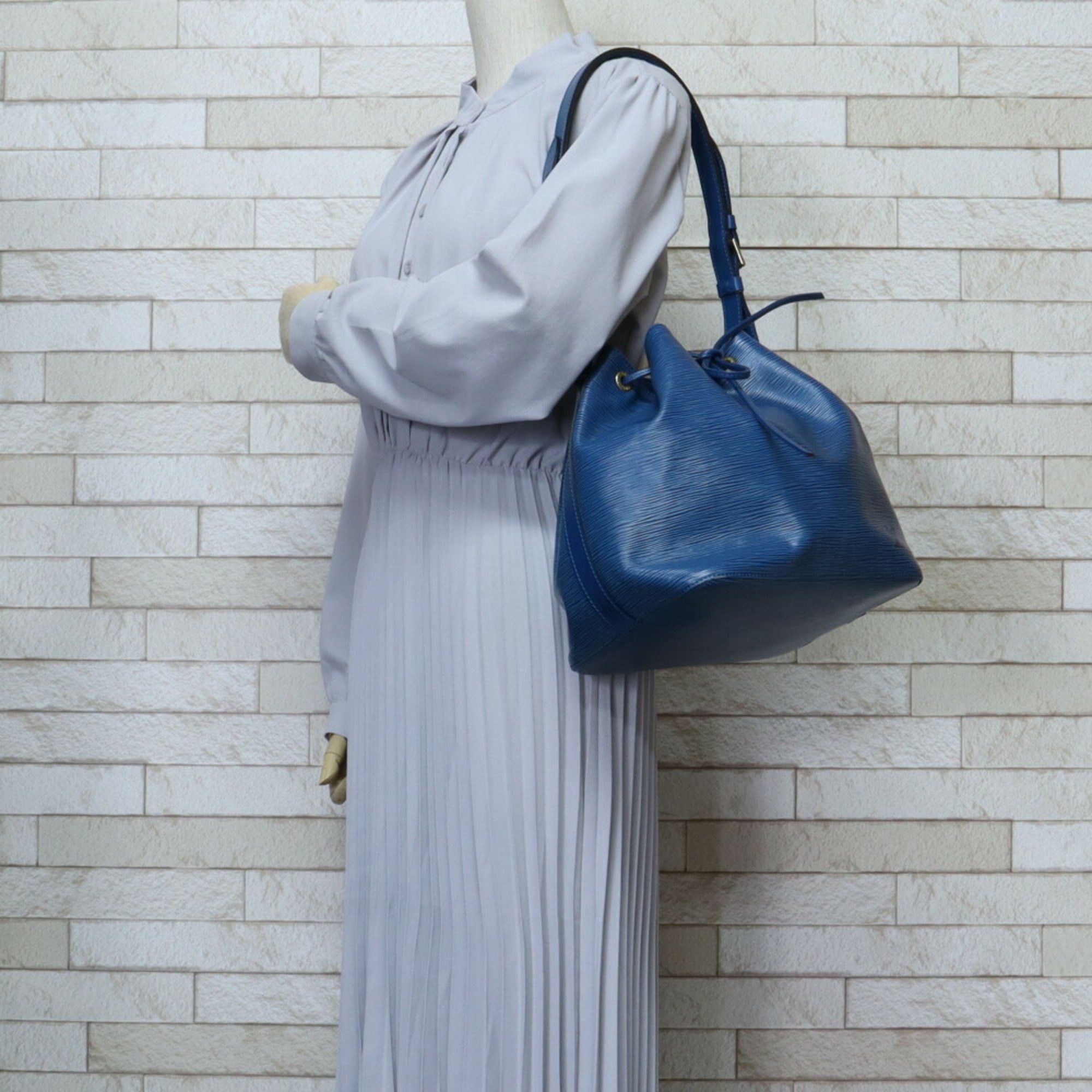 Louis Vuitton Louis Vuitton Petit Noé shoulder Size ONE SIZE - 10 Thumbnail