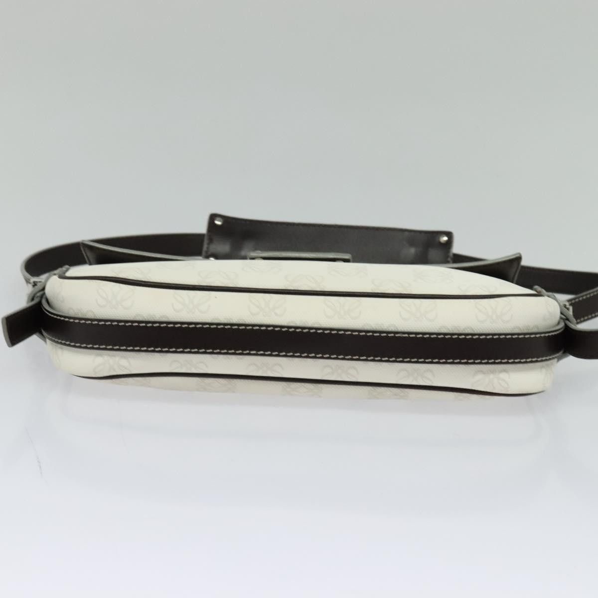 Loewe Loewe Anagram shoulder Size ONE SIZE - 18 Thumbnail