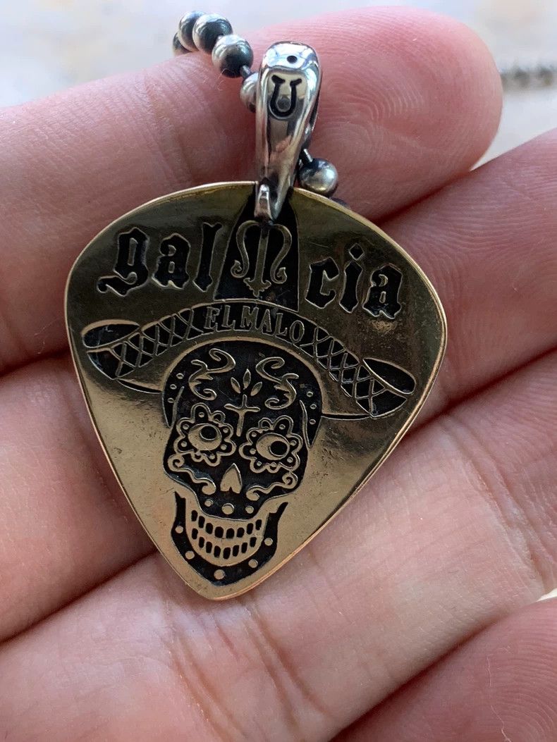 Vintage galcia guitar pick pendant necklace Size ONE SIZE - 3 Thumbnail