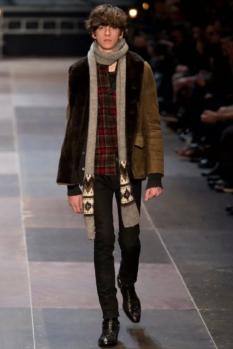 Saint Laurent Paris Saint Laurent red plaid oversize shirt Size US S / EU 44-46 / 1 - 2 Thumbnail