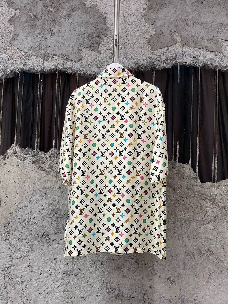 Louis Vuitton louis vuitton silk short sleeve shirt Size US S / EU 44-46 / 1 - 2 Thumbnail