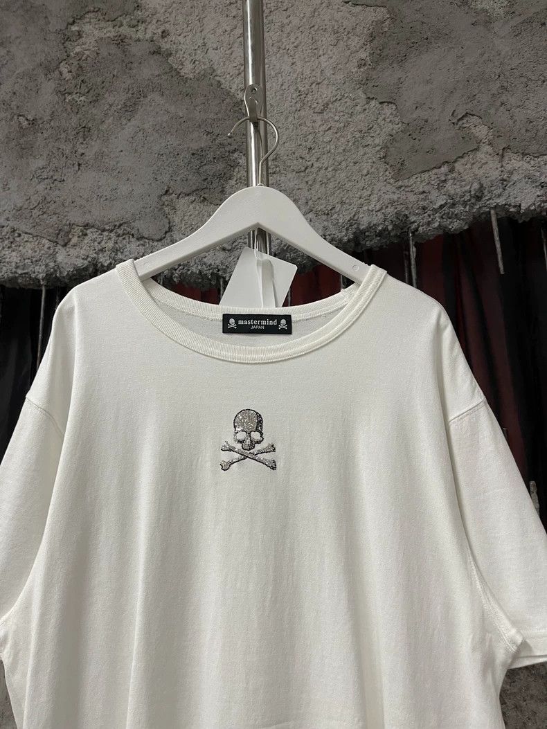 Mastermind Japan mastermind japan white short sleeve tee Size US L / EU 52-54 / 3 - 3 Thumbnail