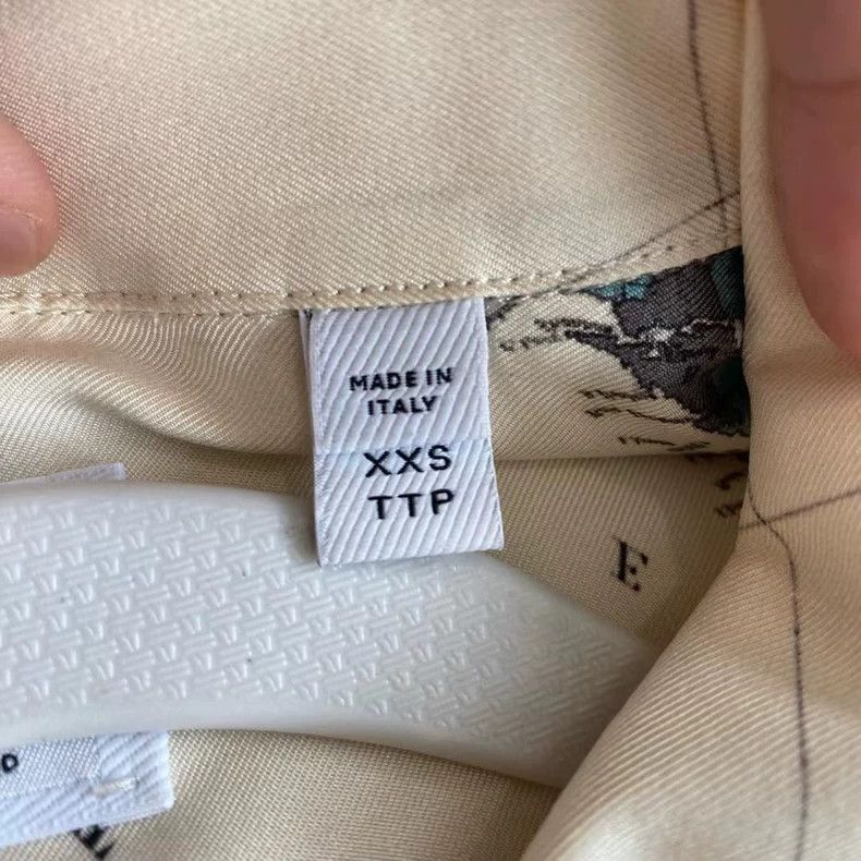 Burberry Burberry SS22 Map Print Silk Shirt Size US XXS / EU 40 - 3 Thumbnail