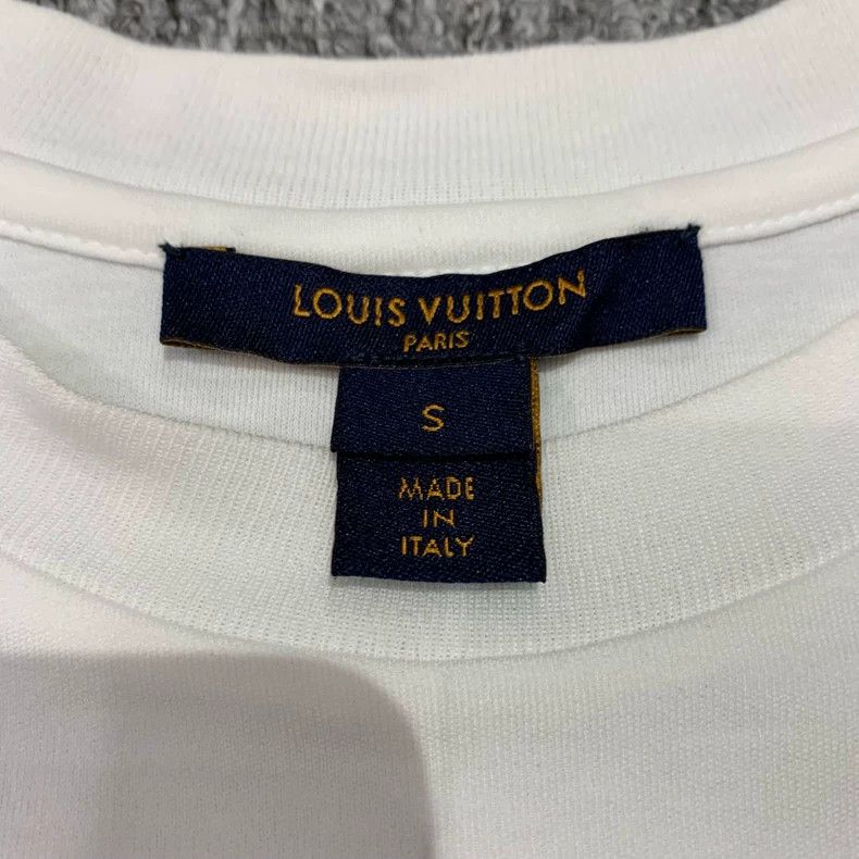 Louis Vuitton lv white badge pocket short sleeve Size US S / EU 44-46 / 1 - 5 Thumbnail