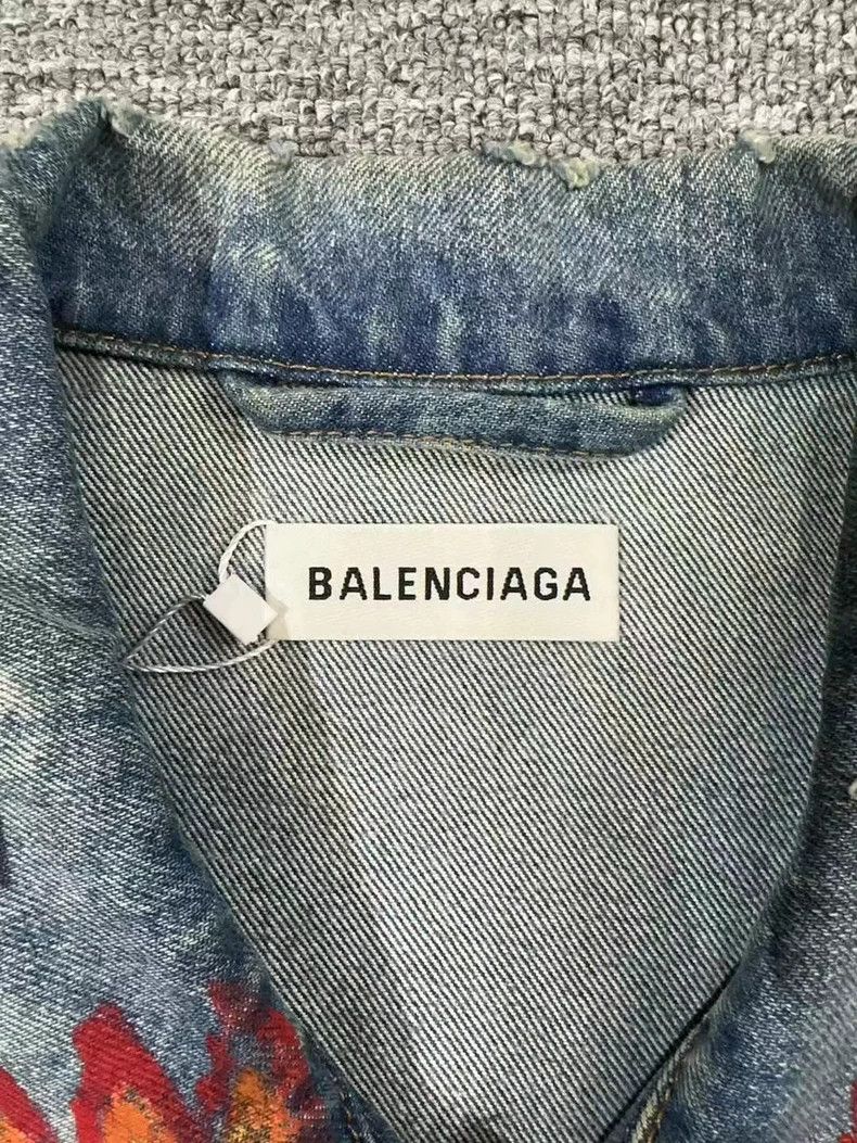Balenciaga balenciaga graffiti denim jacket Size US XS / EU 42 / 0 - 5 Thumbnail