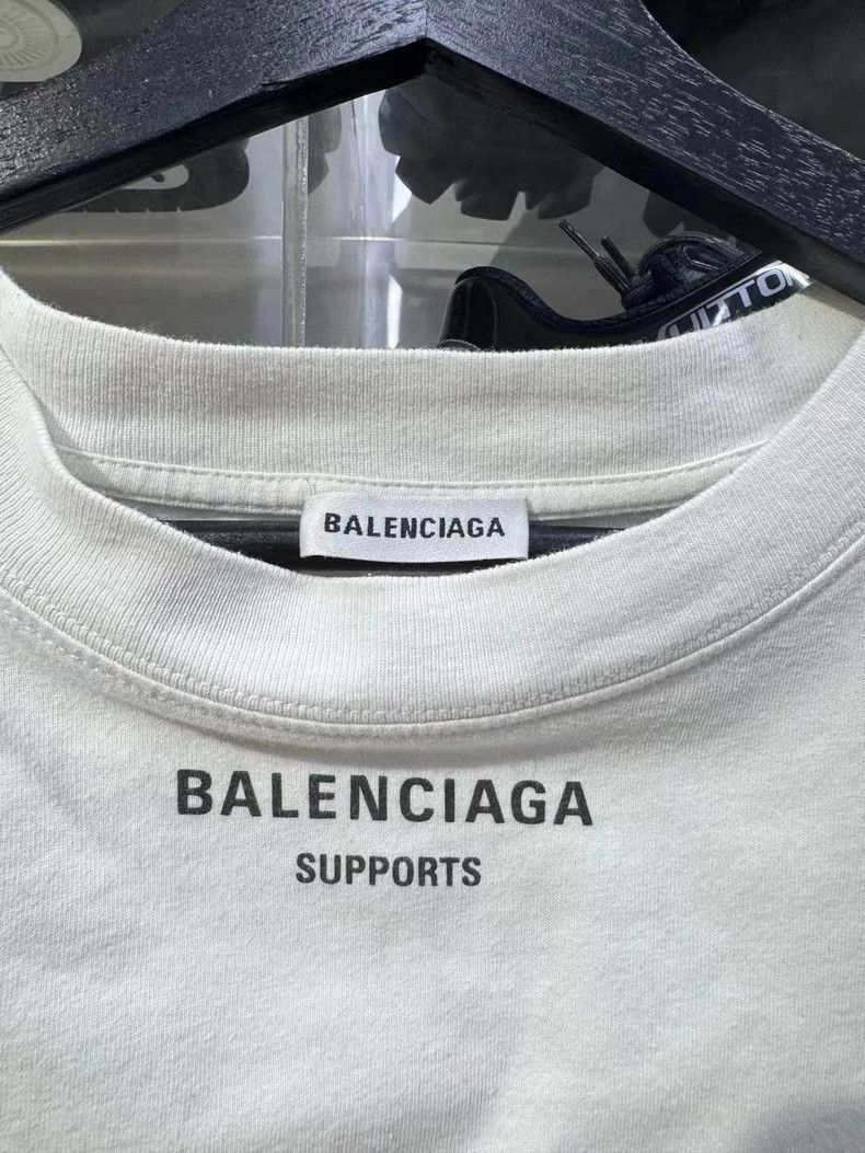 Balenciaga Balenciaga White Short Sleeve T-Shirt Size US L / EU 52-54 / 3 - 2 Thumbnail