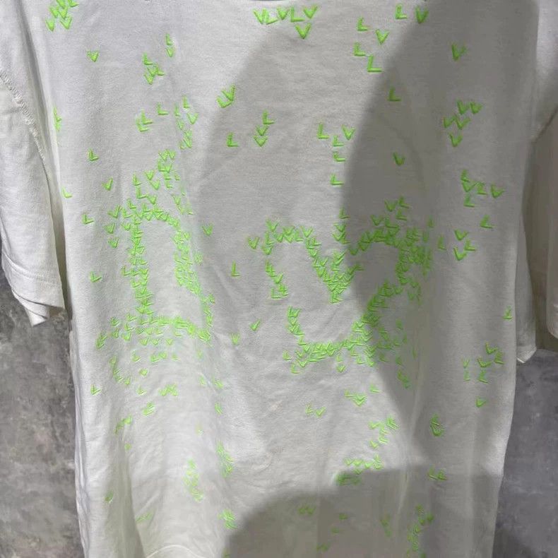 Louis Vuitton Louis Vuitton white green short sleeve Size US L / EU 52-54 / 3 - 3 Thumbnail