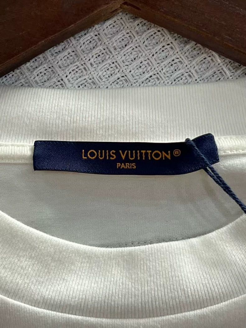 Louis Vuitton louis vuitton short sleeve t-shirt Size US M / EU 48-50 / 2 - 5 Thumbnail