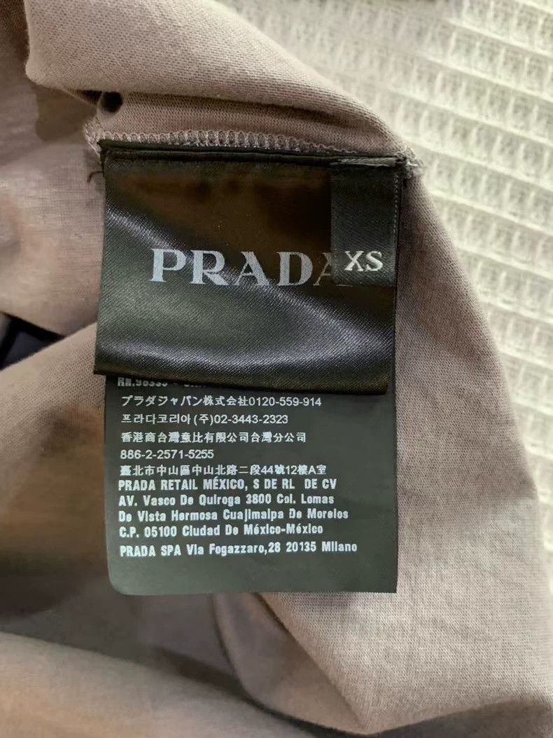 Prada Prada short sleeve shirt with graphic Size US XS / EU 42 / 0 - 7 Thumbnail