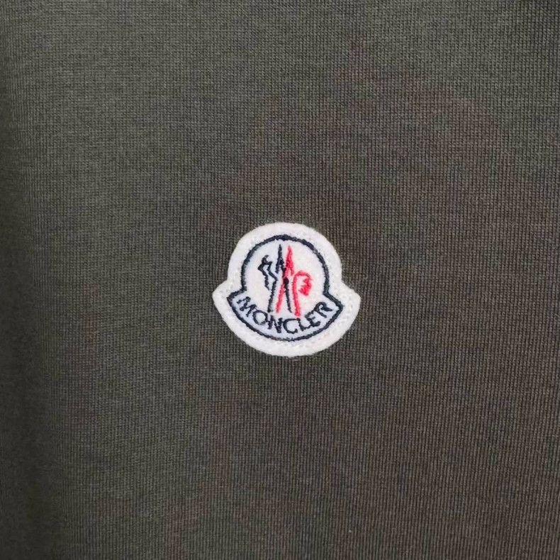 Moncler Moncler green logo polo shirt Size US L / EU 52-54 / 3 - 3 Thumbnail