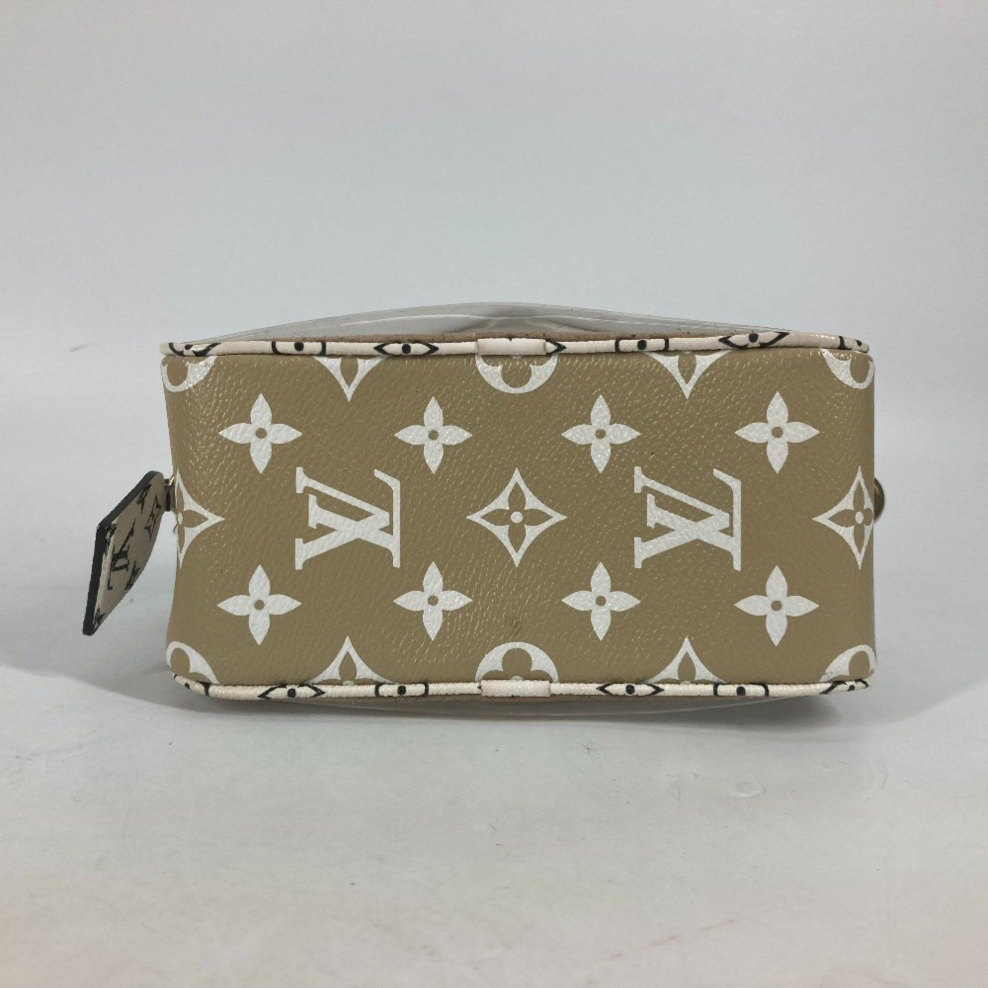 Louis Vuitton Louis Vuitton Beach Pouch shoulder Size ONE SIZE - 5 Thumbnail