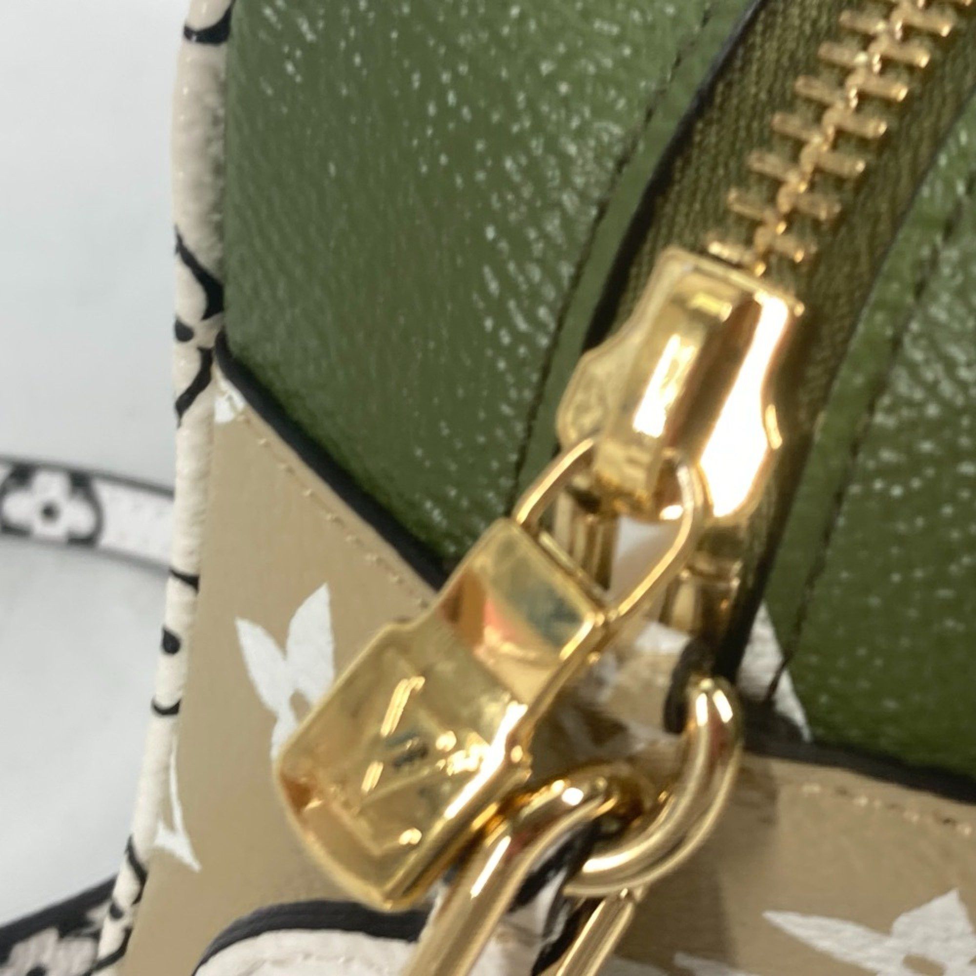Louis Vuitton Louis Vuitton Beach Pouch shoulder Size ONE SIZE - 10 Thumbnail