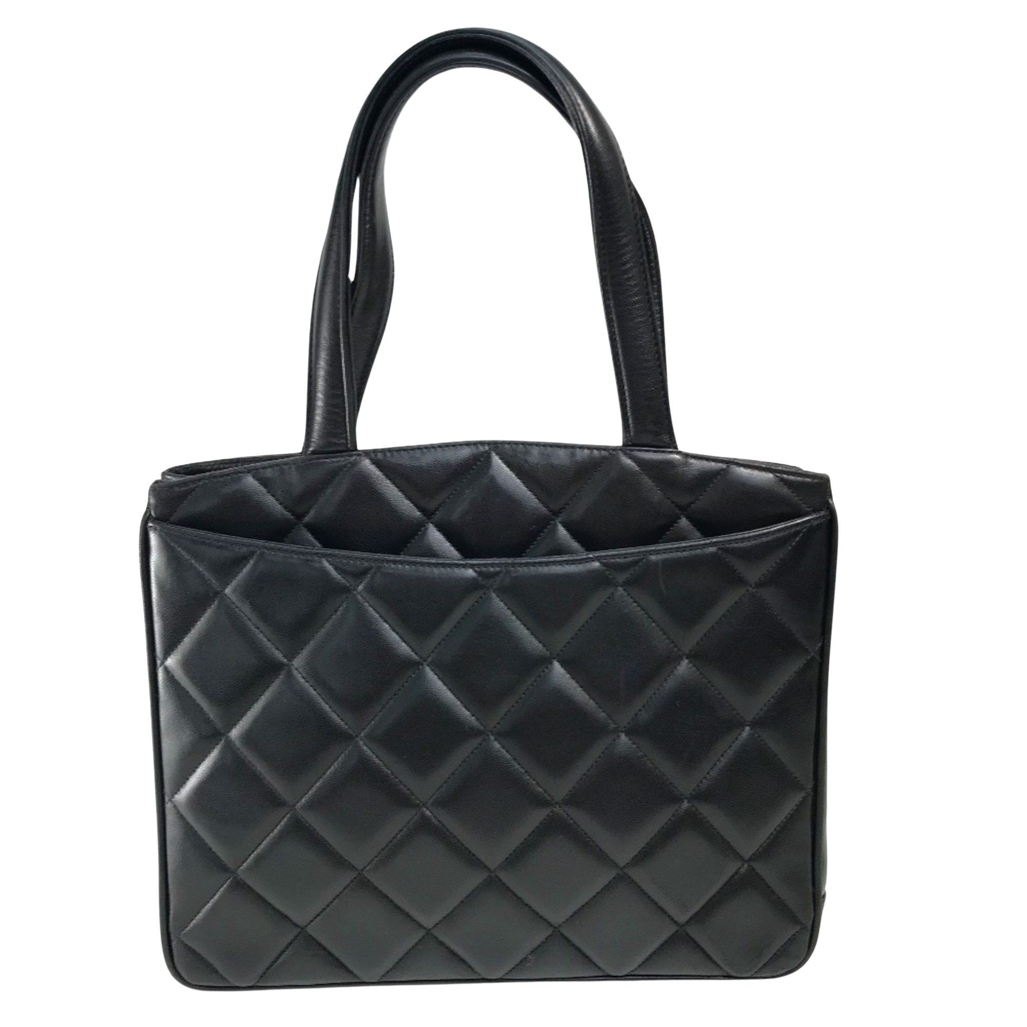 Chanel Chanel Logo CC tote Size ONE SIZE - 2 Thumbnail