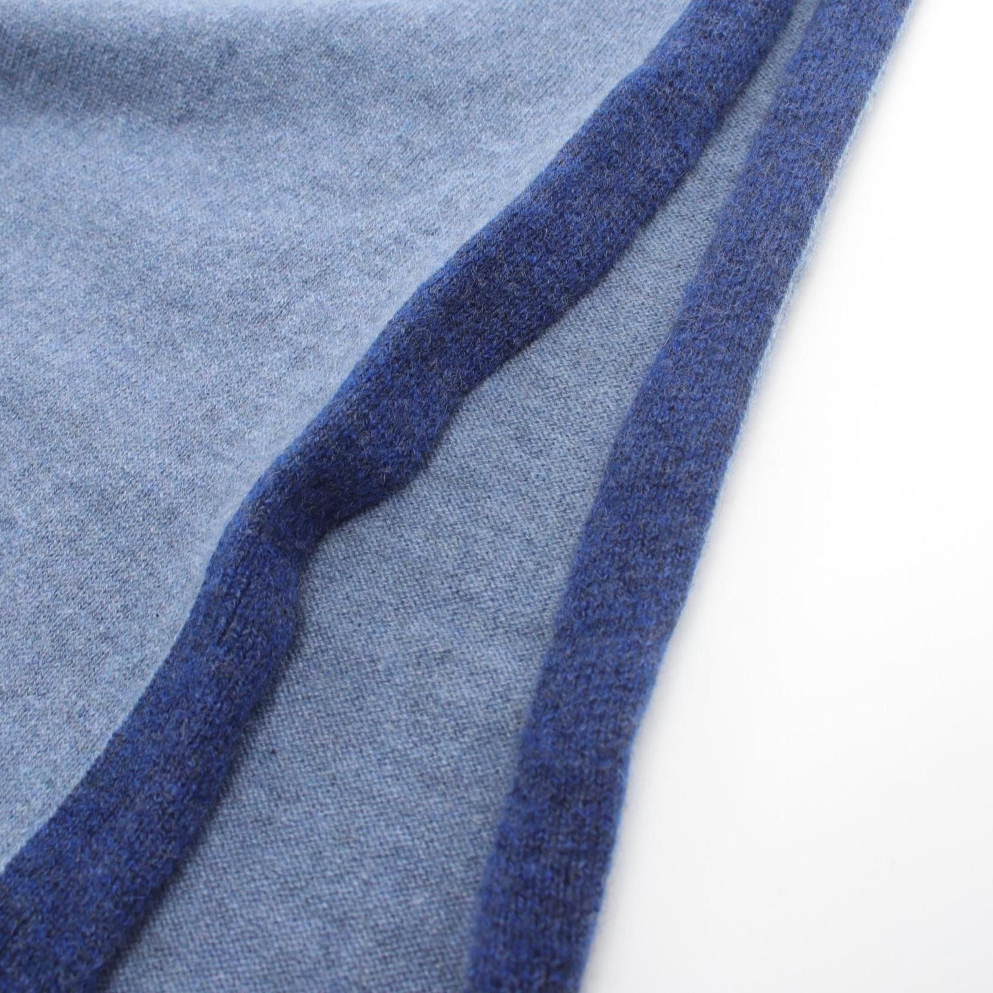 Chanel Chanel Coco Mark scarf Size ONE SIZE - 3 Thumbnail