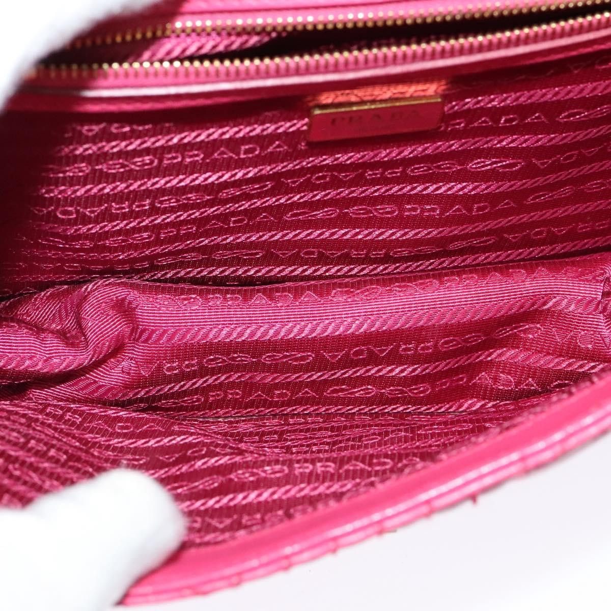 Prada Prada Turnlock shoulder Size ONE SIZE - 12 Thumbnail