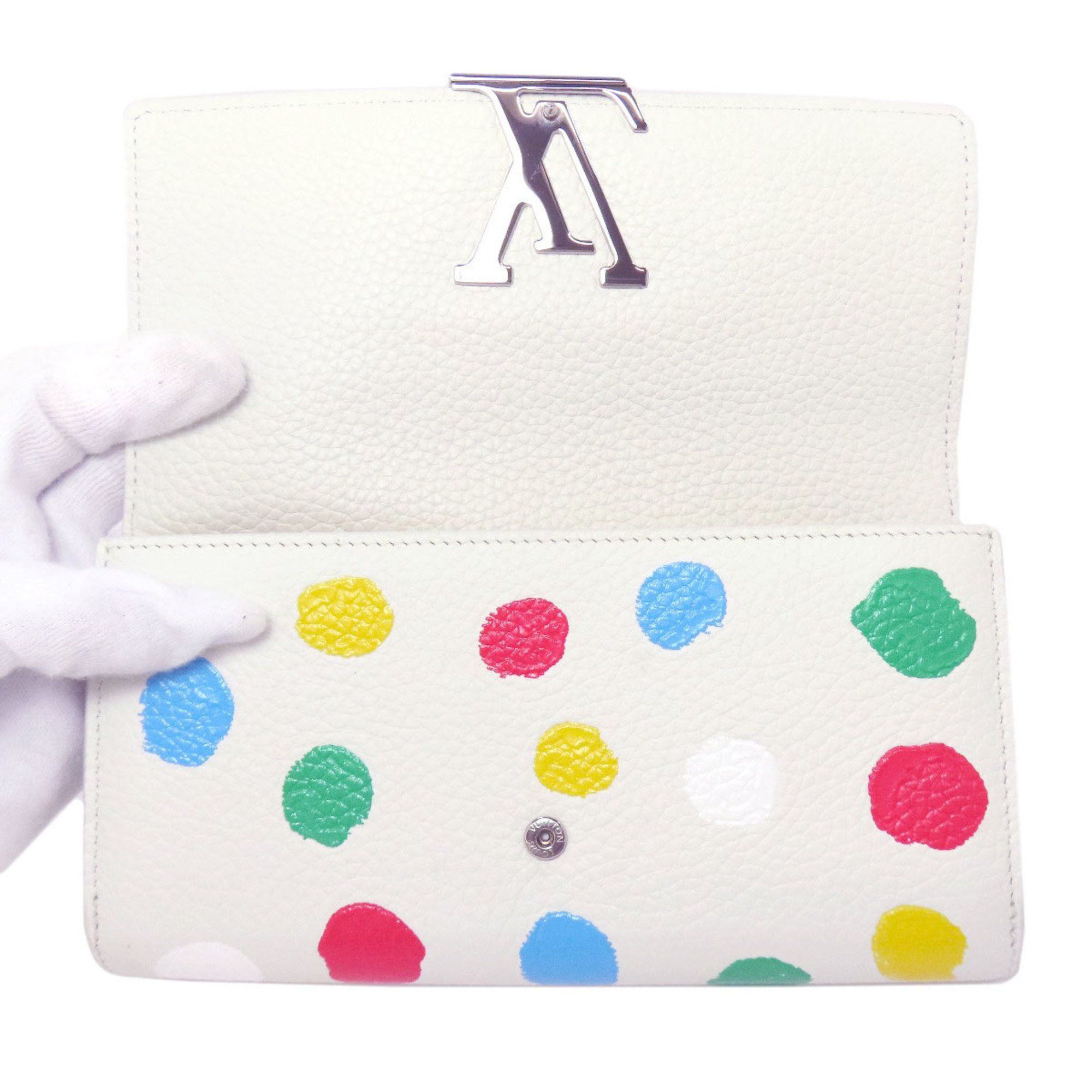 Louis Vuitton Louis Vuitton Capucines wallet Size ONE SIZE - 6 Thumbnail