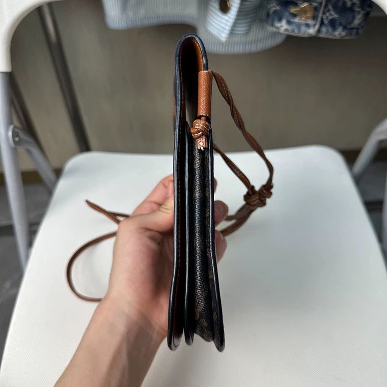 Celine CELINE Triomphe canvas phone bag Size ONE SIZE - 7 Thumbnail