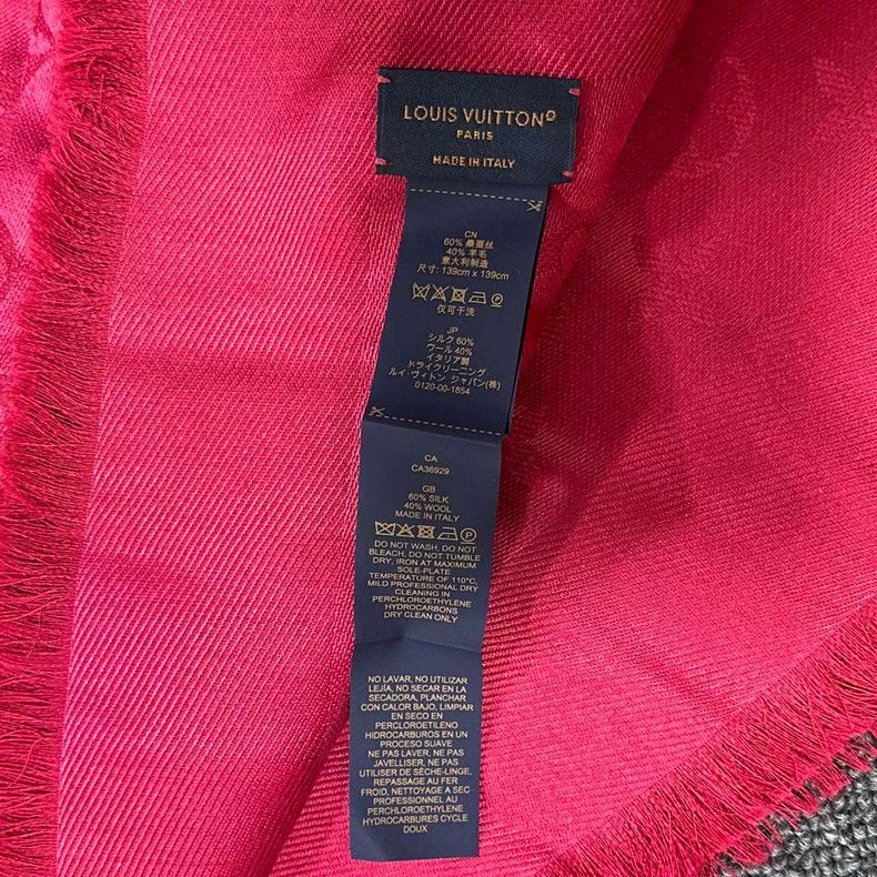Louis Vuitton louis vuitton magenta silk scarf Size ONE SIZE - 4 Thumbnail