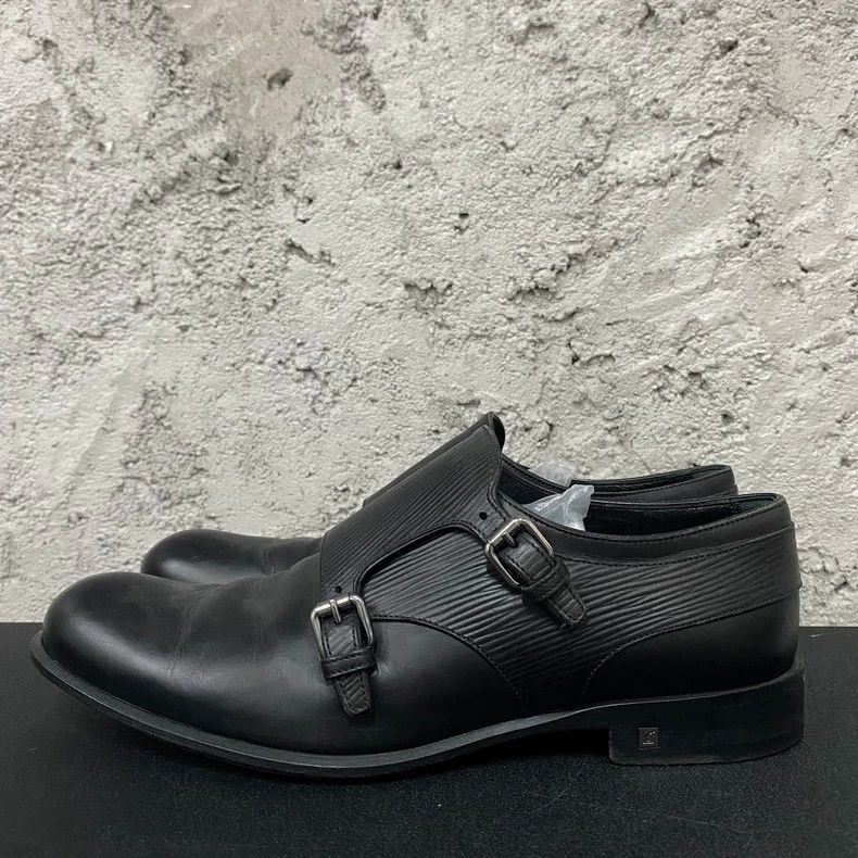 Louis Vuitton louis vuitton black leather shoes Size US 6 / EU 39 - 2 Thumbnail
