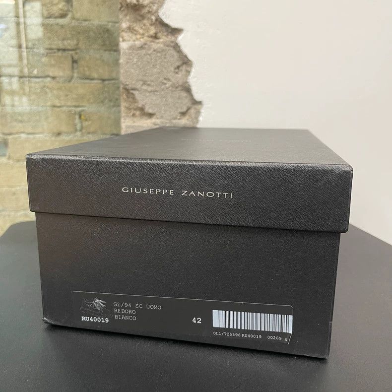 Giuseppe Zanotti giuseppe zanotti white lowtop sneakers Size US 10 / EU 43 - 9 Thumbnail