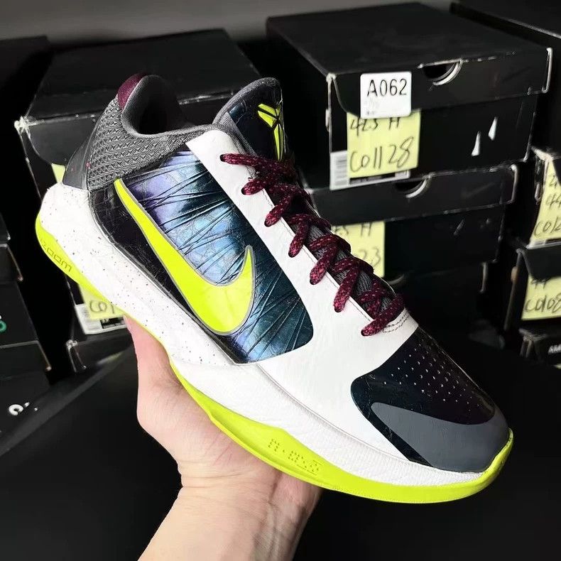 Adidas nike kobe zk5 clown 42.5 size Size US 10 / EU 43 - 6 Thumbnail