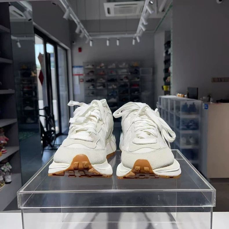 Sacai sacai white lowtop sneakers Size US 10 / EU 43 - 5 Thumbnail